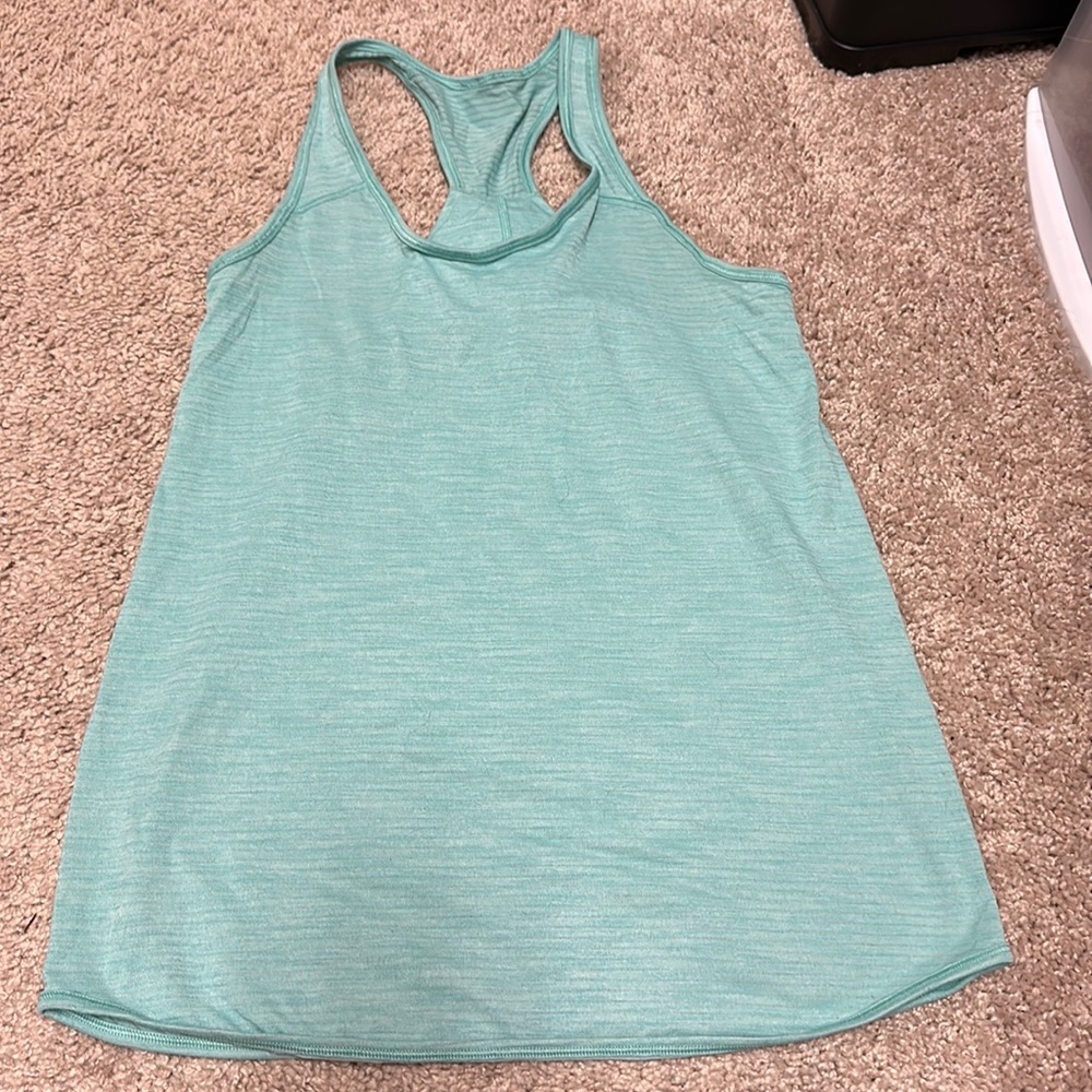 GUC lululemon tank size 6